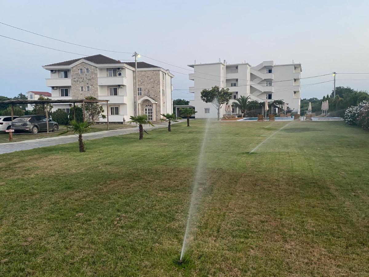 Apartments Catalic Ulcinj Buitenkant foto