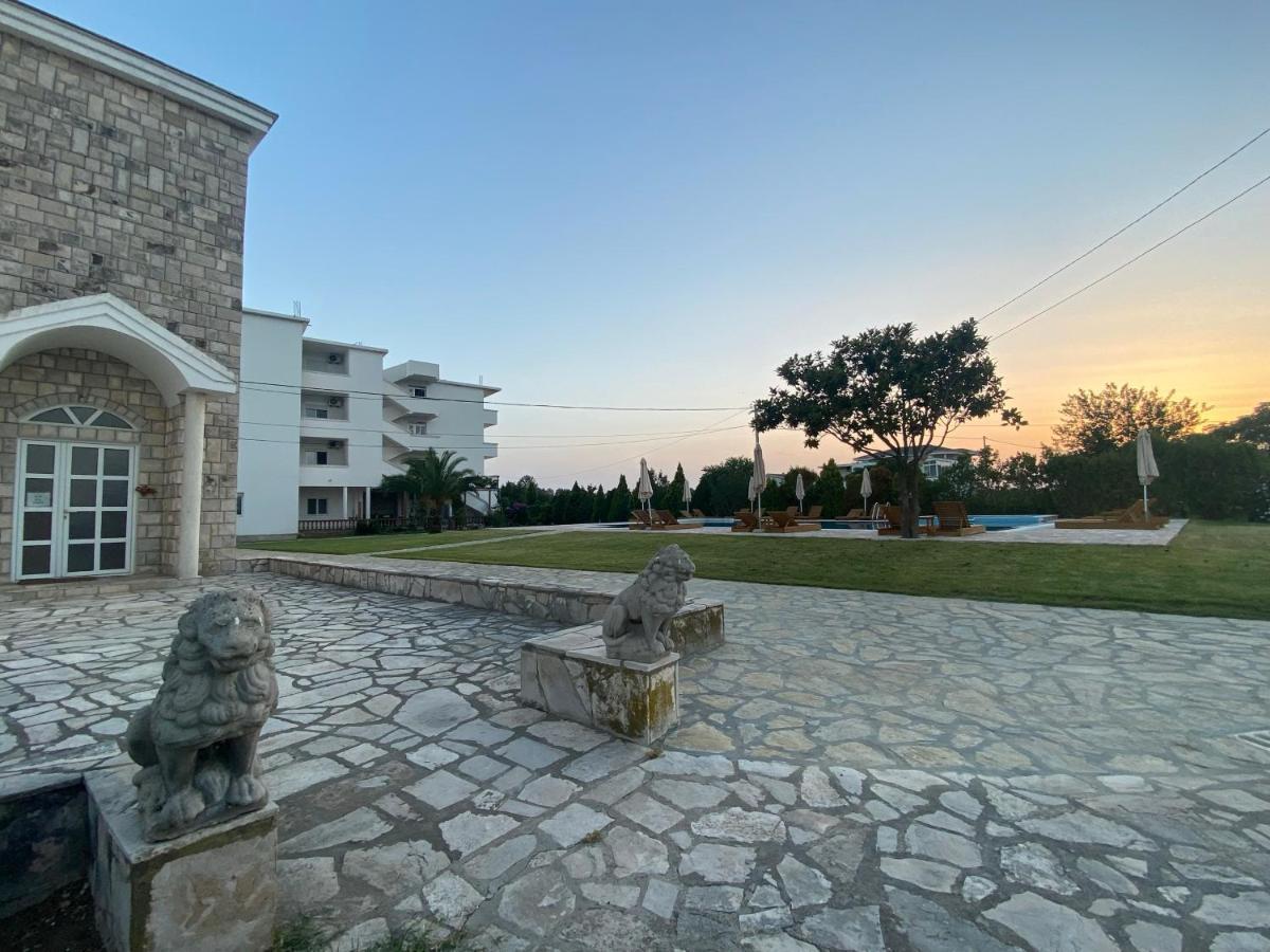 Apartments Catalic Ulcinj Buitenkant foto